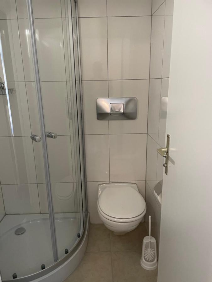 כור Haus Zur Eiche Private 1 Zimmerstudios מראה חיצוני תמונה
